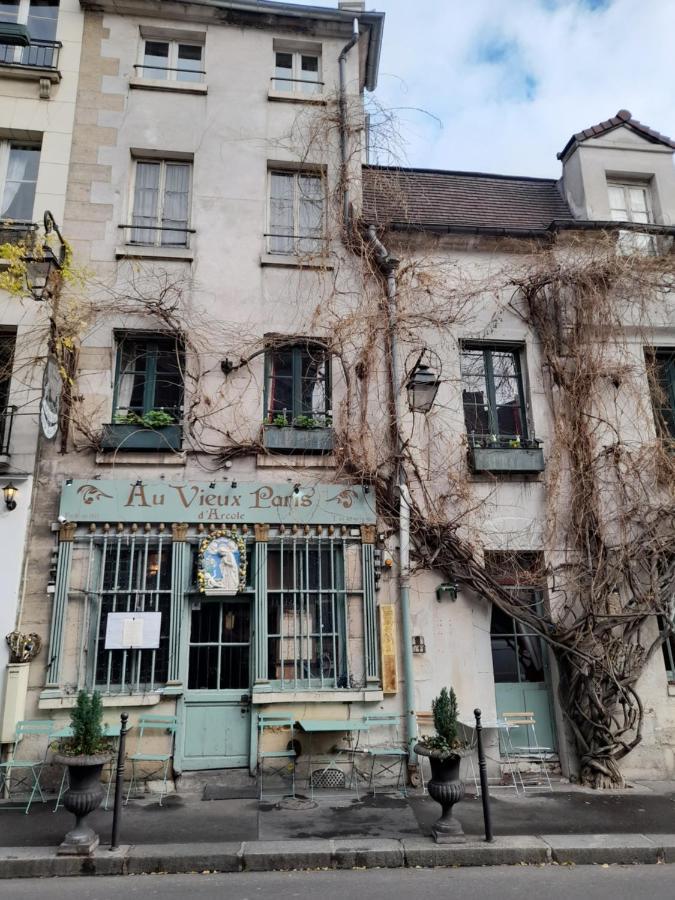 Cosy 2 Pieces Typiquement Parisien A Notre-Dame Apartment Exterior photo